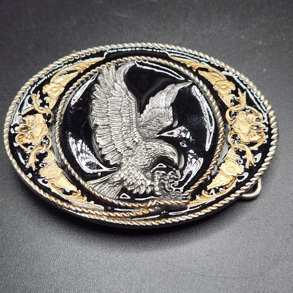Vintage SISKIYOU BUCKLE CO. Flying Eagle Belt Buckle 1991 USA Pewter Outdoors